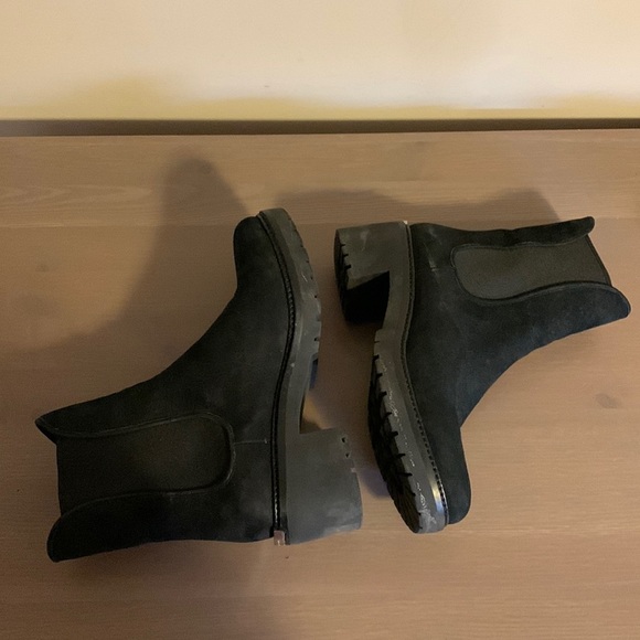 MICHAEL Michael Kors Black Chunky Booties with Rubber Soles - Women’s Size 7.5 - Picture 8 of 9